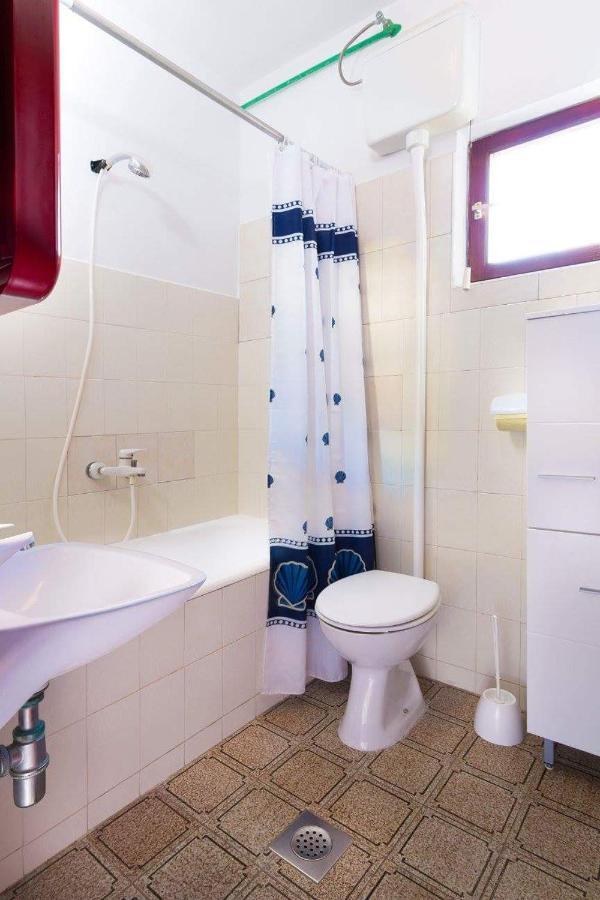 Tina Apartment *